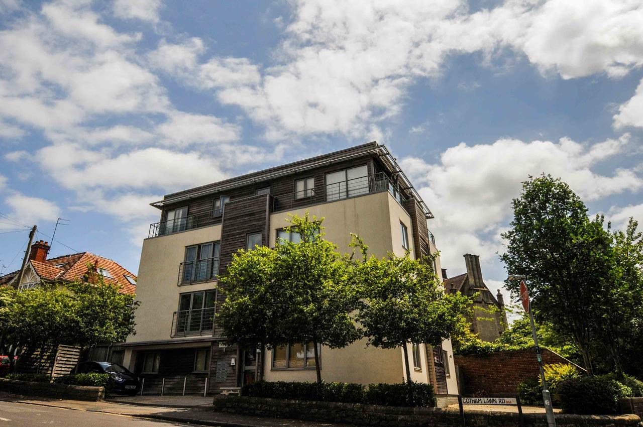 Your Stay Bristol Cotham Lawn Exterior foto